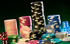 Antarmuka aplikasi mobile kayatogel menampilkan permainan slot dan menu kasino langsung
